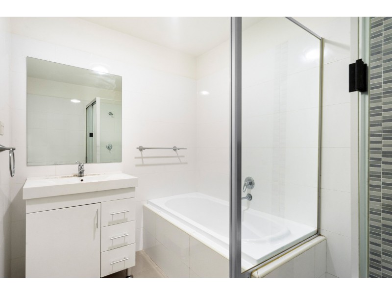 11/2-4 Fifth Avenue, Blacktown NSW 2148