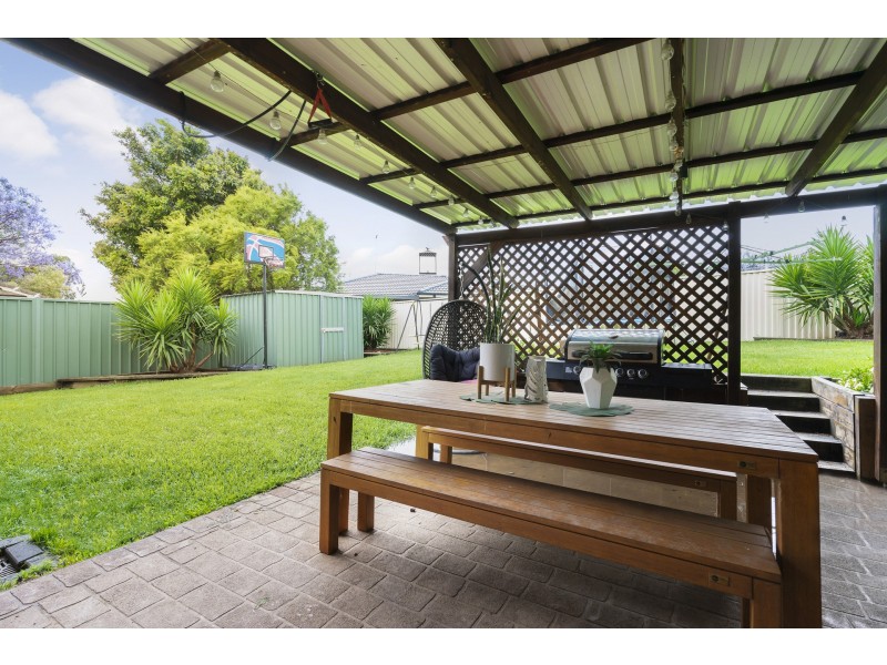 6 Dillwynia Drive, Glenmore Park NSW 2745
