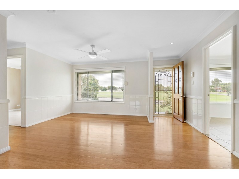 24 Dampier Avenue, Werrington County NSW 2747