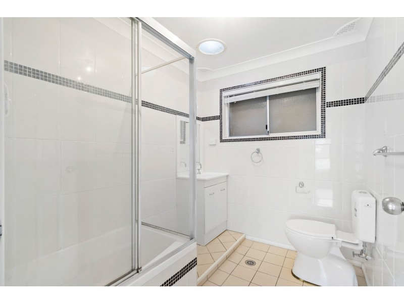 24 Dampier Avenue, Werrington County NSW 2747