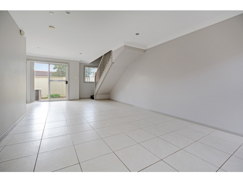 2/70 Stafford Street, Kingswood NSW 2340