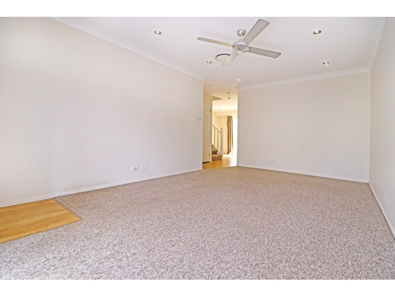 8/8-10 Robert Street, Penrith NSW 2750