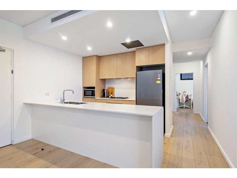 105/60 Lord Sheffield Circuit, Penrith NSW 2750