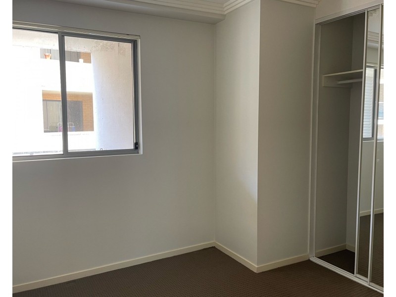 13/52 Station Street East, Harris Park NSW 2150