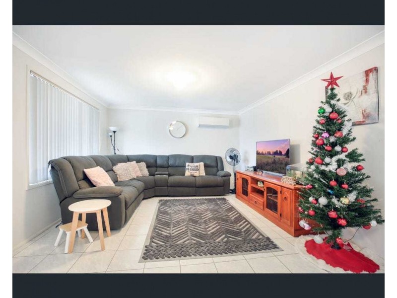 33 Yuroka Drive, Glenmore Park NSW 2745