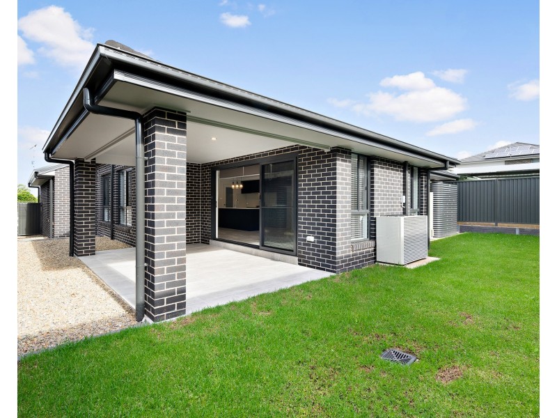 22 Tiger Street, Silverdale NSW 2752