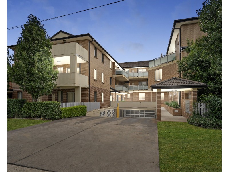 2/13-17 Regentville Road, Jamisontown NSW 2750