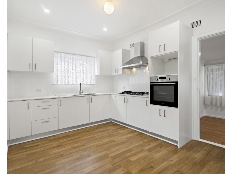 10 Penrose Crescent, South Penrith NSW 2750