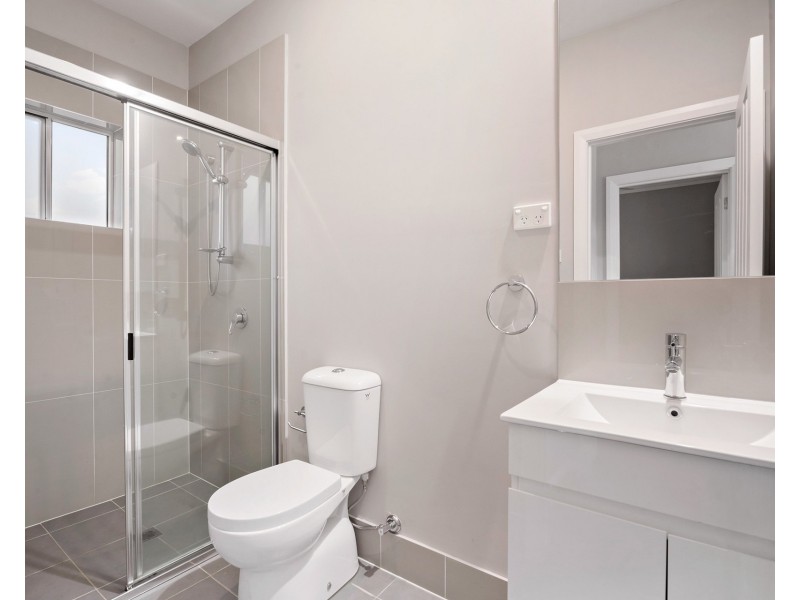 8A Park Avenue, Springwood NSW 2777