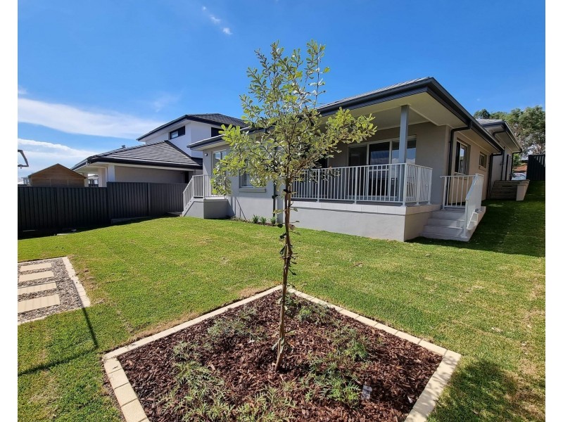 70 Leppington House Drive, Denham Court NSW 2565
