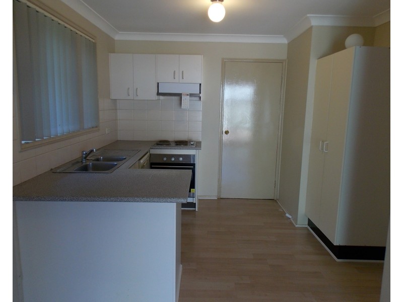 2/150 Richmond Road, Cambridge Park NSW 2747