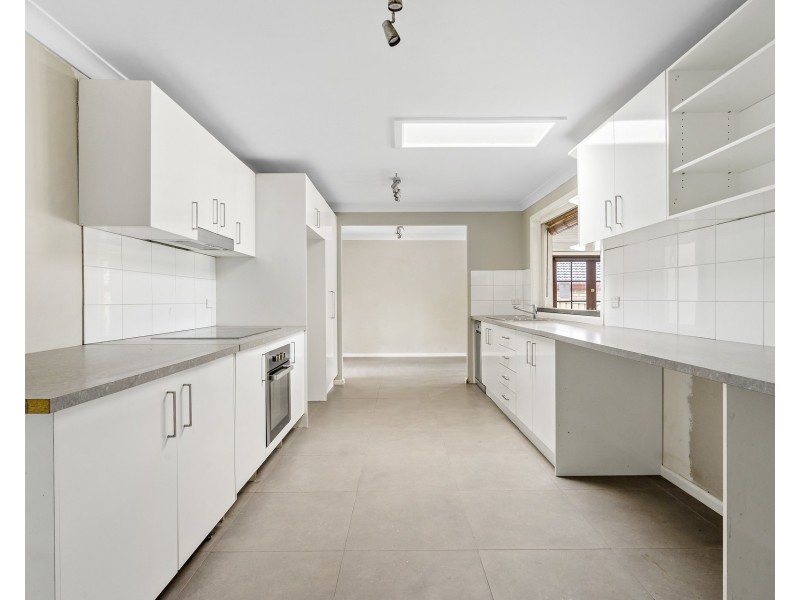 32 Seaton Crescent, Cranebrook NSW 2749