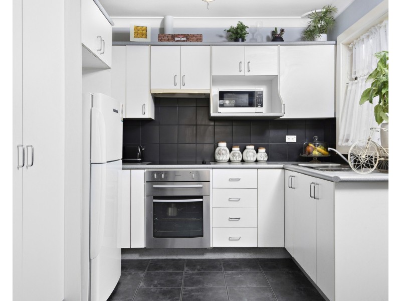 6 Pages Road, St Marys NSW 2760