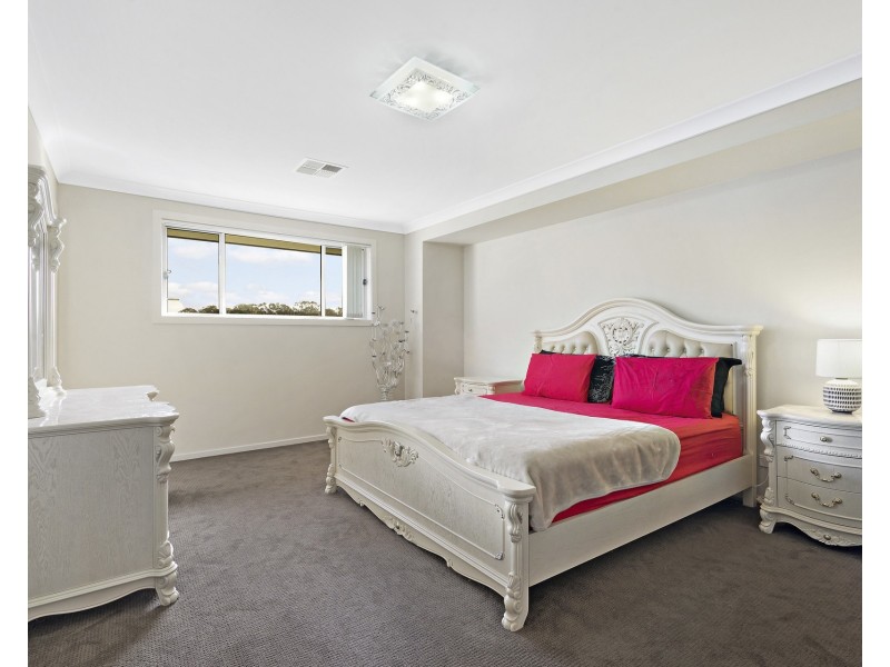 1 White Cedar Avenue, Claremont Meadows NSW 2747