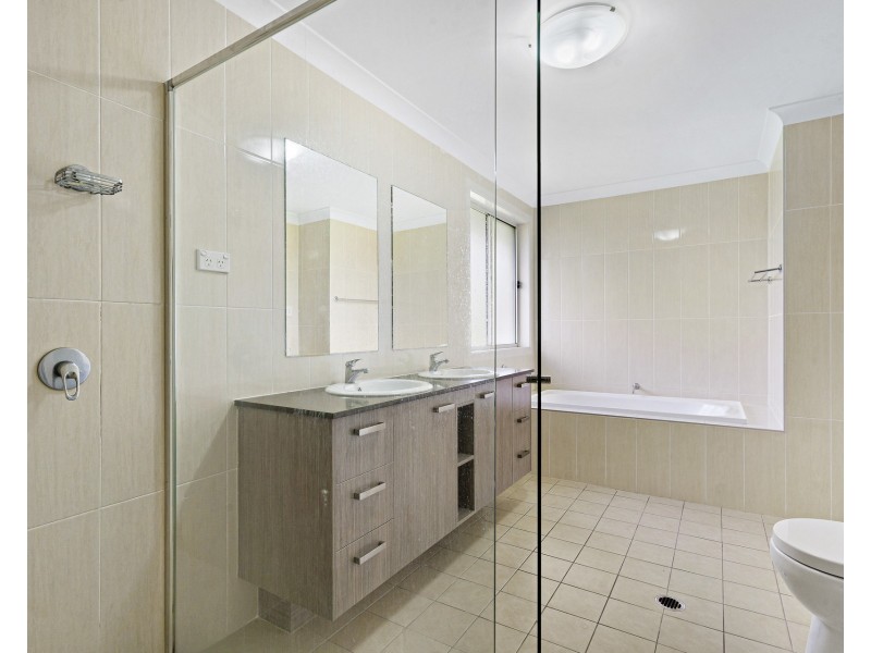 1 White Cedar Avenue, Claremont Meadows NSW 2747