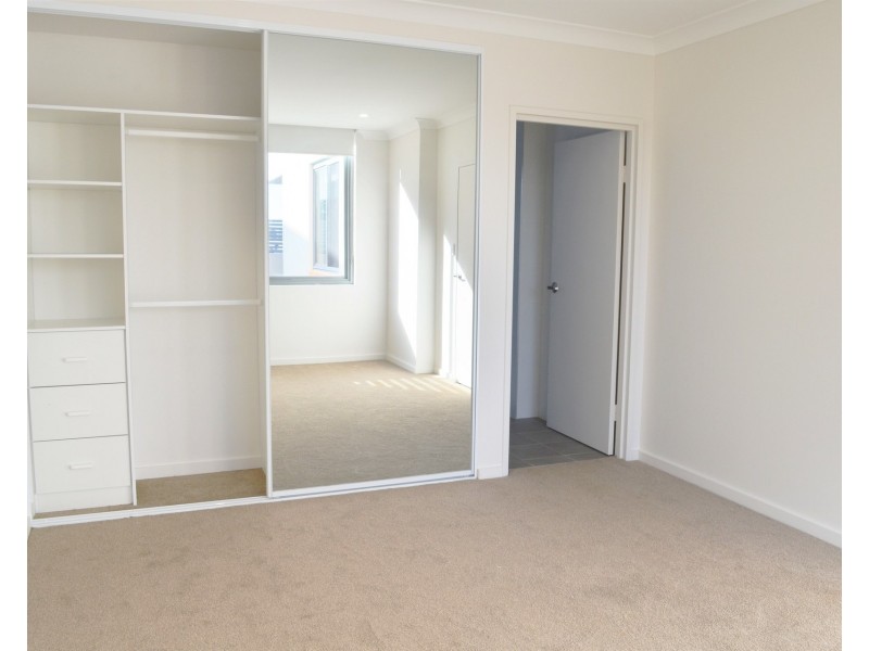 15/71 Deerubbin Drive, Glenmore Park NSW 2745