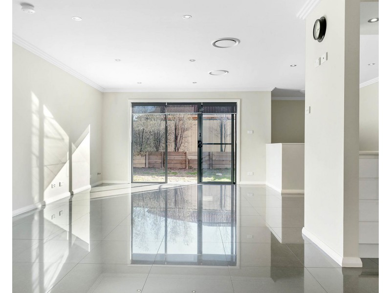 20/400 Glenmore Parkway, Glenmore Park NSW 2745