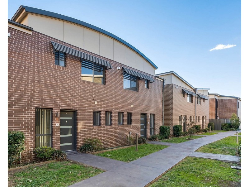 20/400 Glenmore Parkway, Glenmore Park NSW 2745
