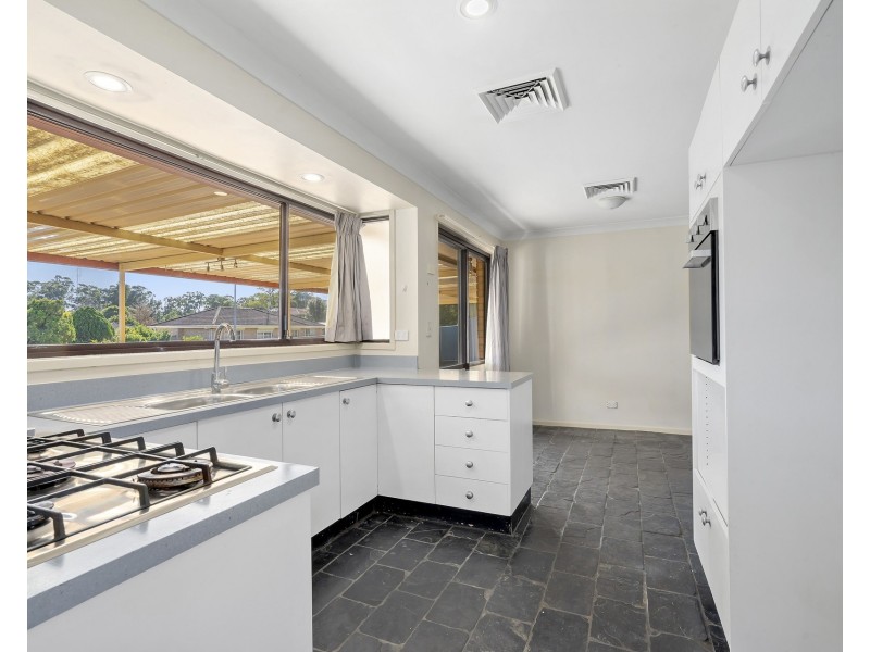 6 Farmview Drive, Cranebrook NSW 2749