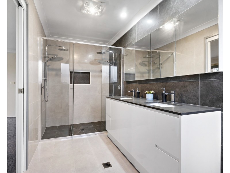 43 Boldero Crescent, Glenmore Park NSW 2745