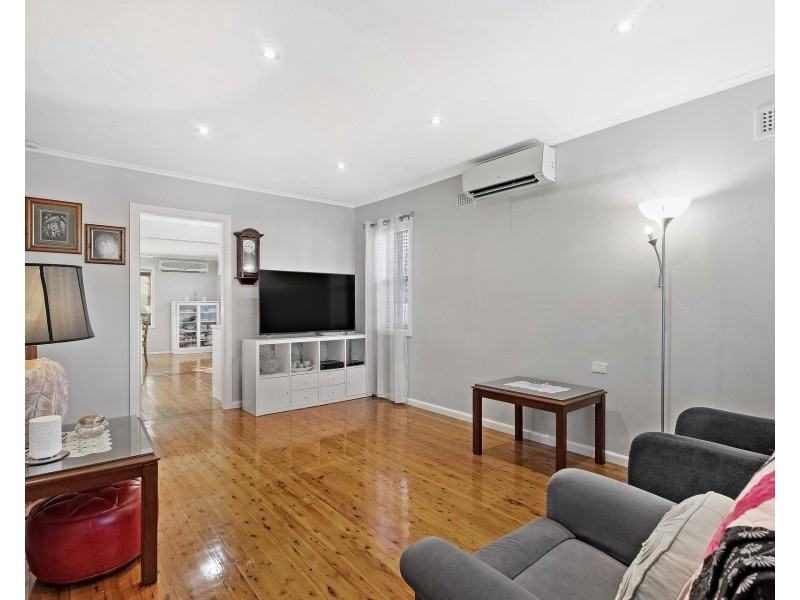 35 Debrincat Avenue, North St Marys NSW 2760