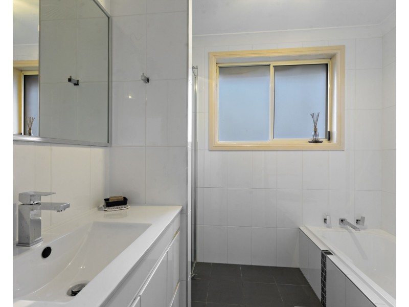 34 Friarbird Crescent, Glenmore Park NSW 2745