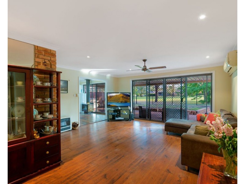 40 Pamela Parade, Leonay NSW 2750