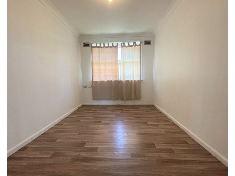 15 Copeland Road, Lethbridge Park NSW 2770