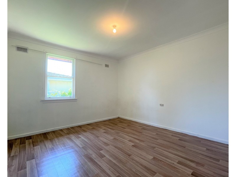 15 Copeland Road, Lethbridge Park NSW 2770