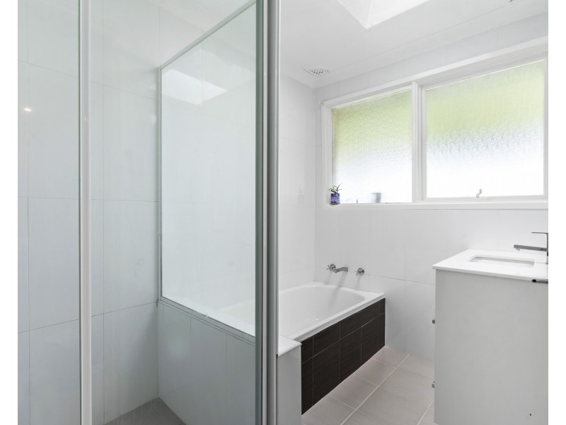 33 Hume Crescent, Werrington County NSW 2747