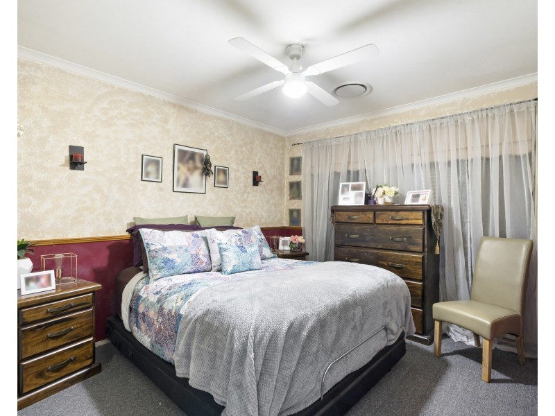 11 Beethoven Place, Cranebrook NSW 2749