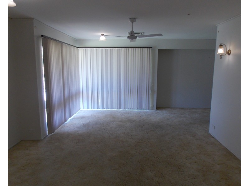 27 Racecourse Road, South Penrith NSW 2750