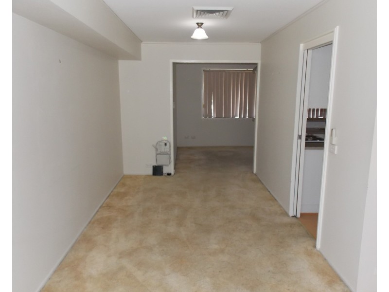 27 Racecourse Road, South Penrith NSW 2750