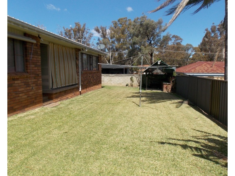 27 Racecourse Road, South Penrith NSW 2750