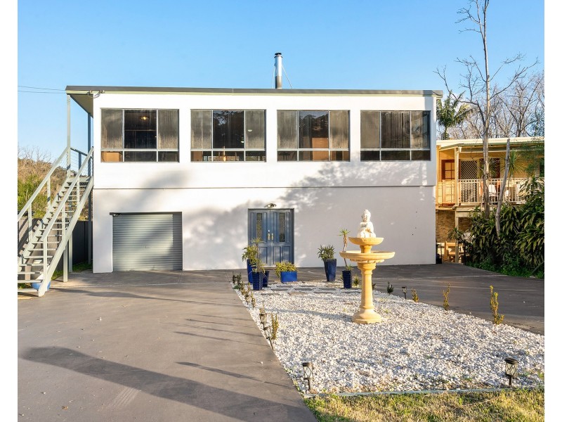 13 Water Ski Parade, Cumberland Reach NSW 2756