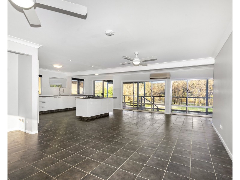 13 Water Ski Parade, Cumberland Reach NSW 2756