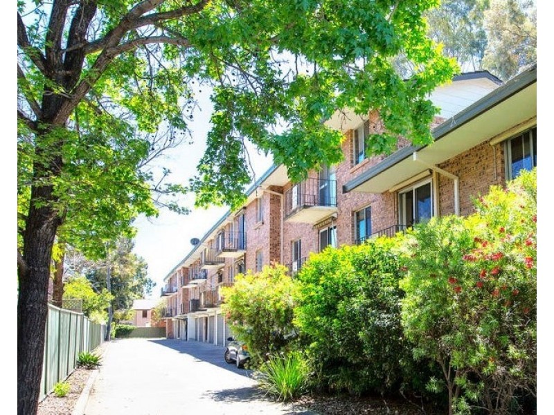 12/19 Preston Street, Jamisontown NSW 2750