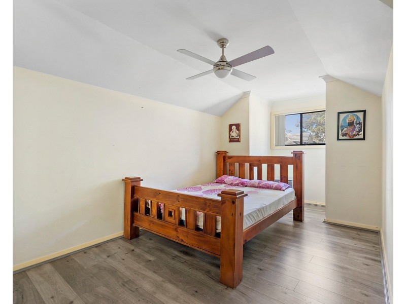 4/27 Barlow Street, Cambridge Park NSW 2747