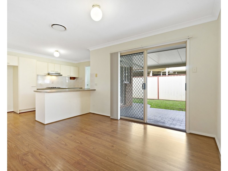33 Minnek Close, Glenmore Park NSW 2745
