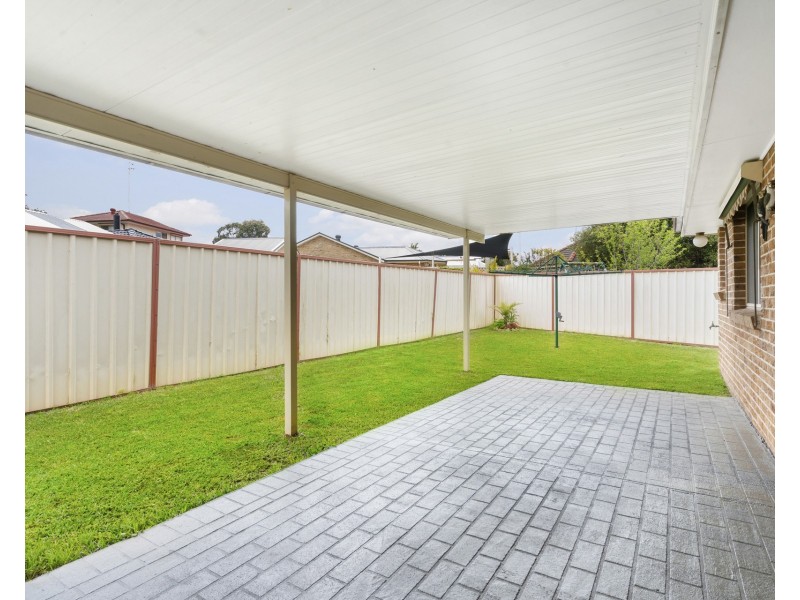 33 Minnek Close, Glenmore Park NSW 2745
