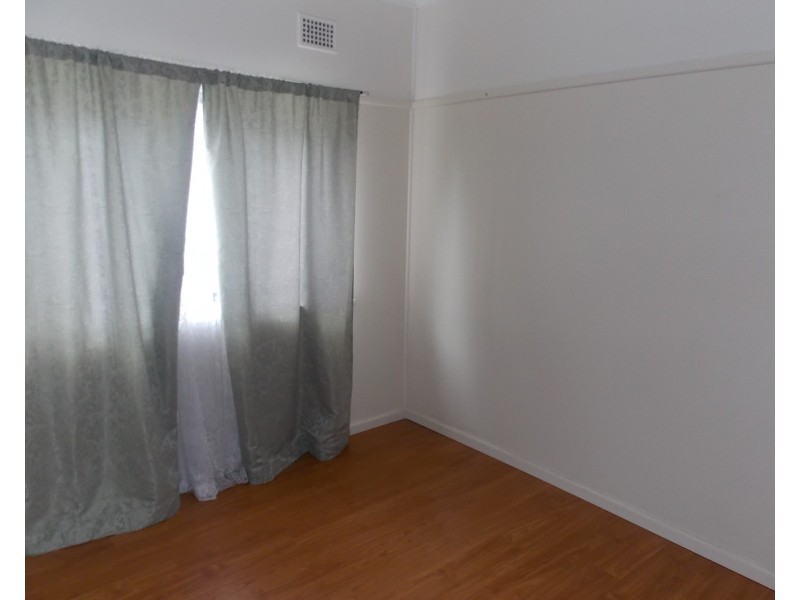 12 Lincoln Drive, Cambridge Park NSW 2747