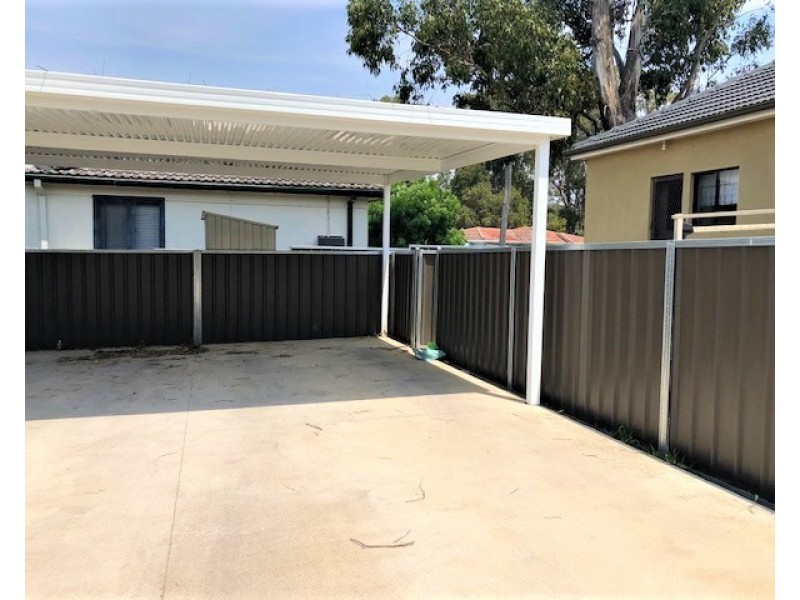 12 Lincoln Drive, Cambridge Park NSW 2747