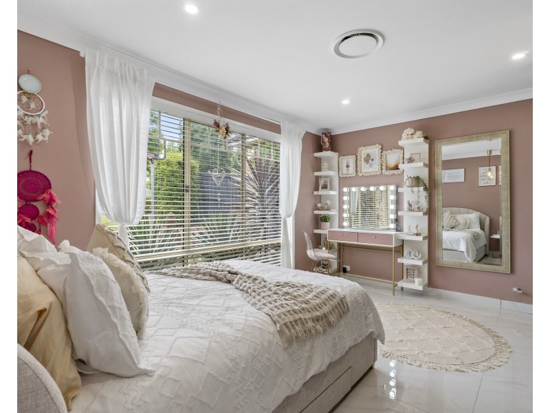 33 Rose Drive, Mount Annan NSW 2567