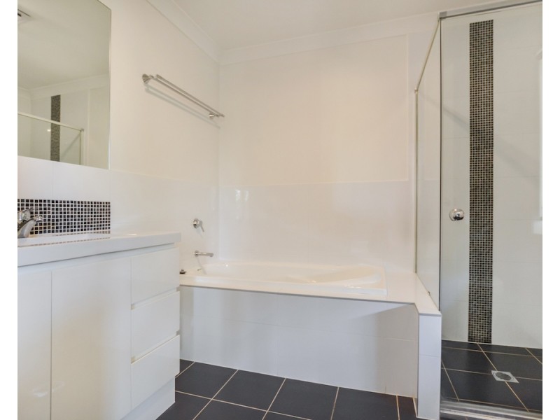 37 Sydney Smith Drive, Penrith NSW 2750