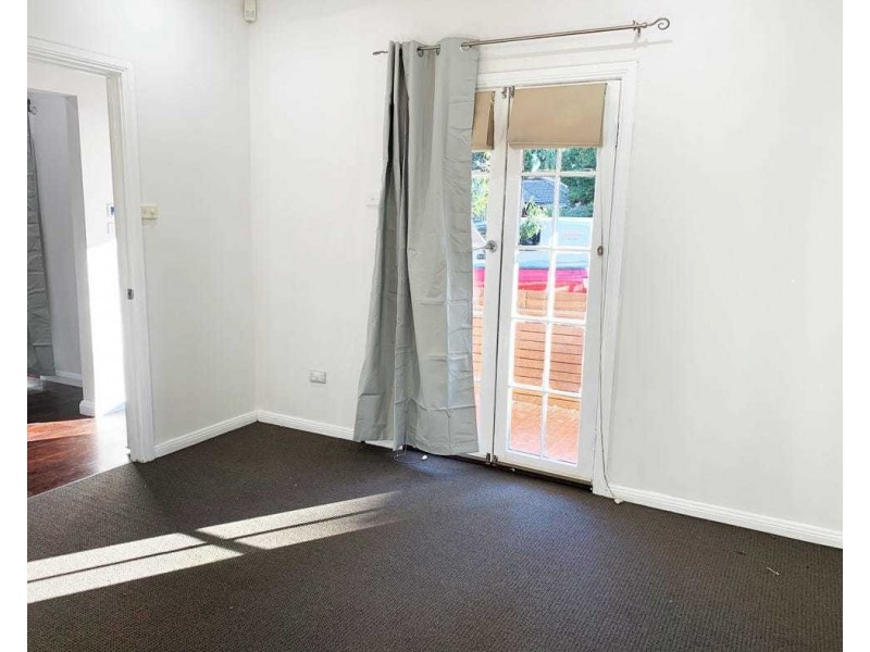 14 Dent Street, Jamisontown NSW 2750