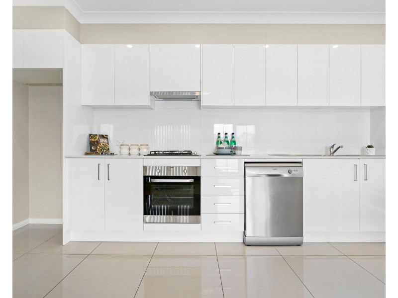 31/1 Glenmore Ridge Drive, Glenmore Park NSW 2745