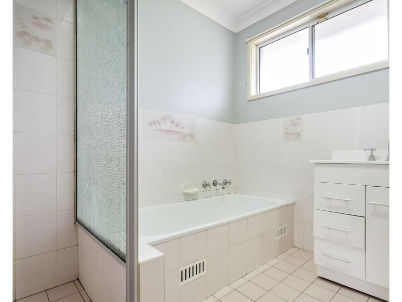 28 Martha Crescent, Cranebrook NSW 2749