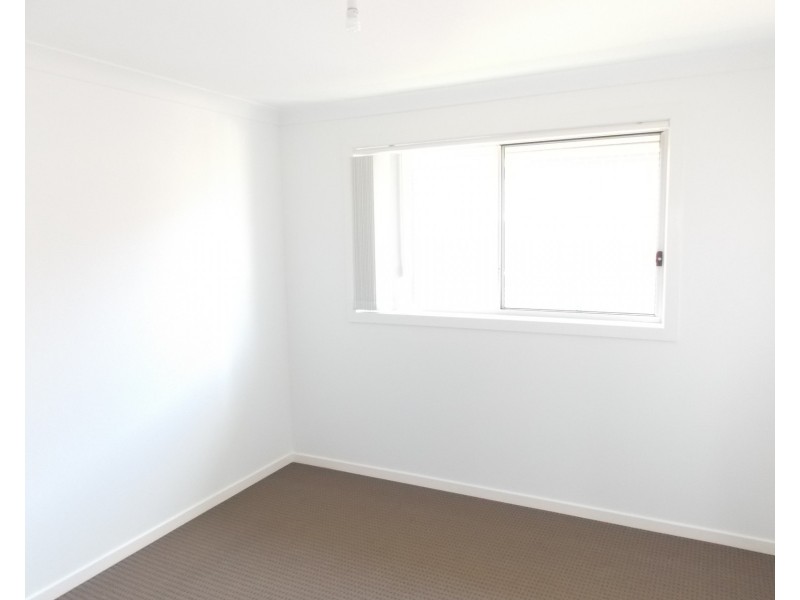 23 Edgewater Drive, Glenmore Park NSW 2745