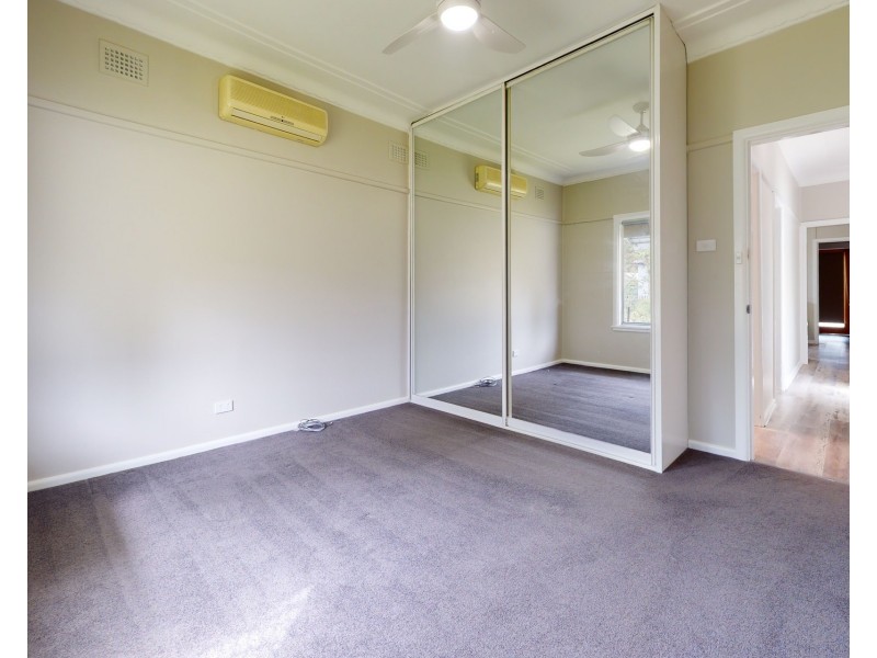 33 Penrose Crescent, South Penrith NSW 2750