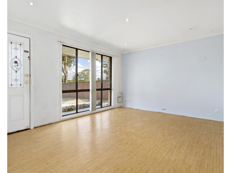 2 Pensax Road, Cranebrook NSW 2749